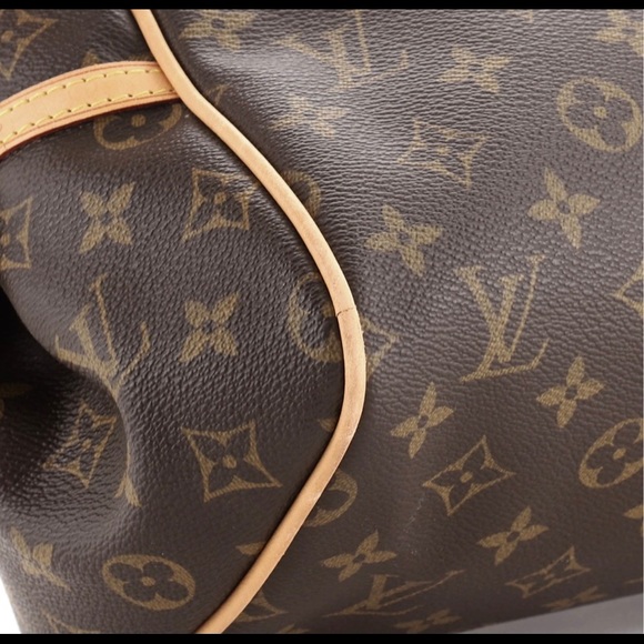 Authentic Louis Vuitton Montorgueil PM - Picture 4 of 10